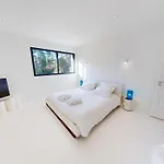 House Zyx *